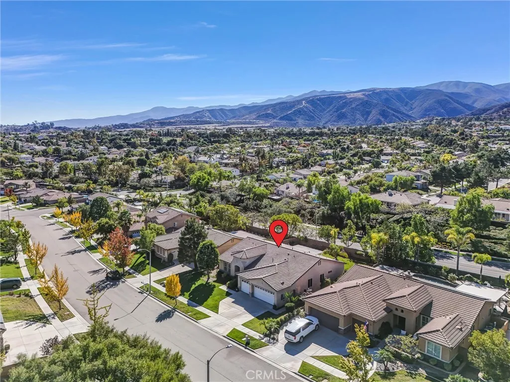 1778 Kapalua Bay Lane, Corona, California 92883 home-pic-31